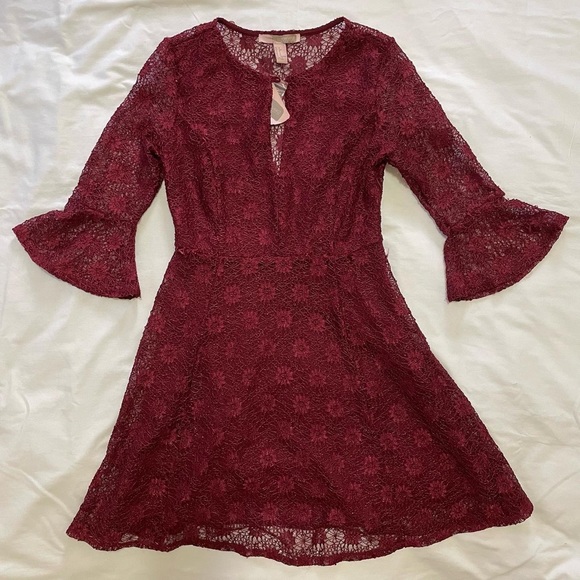 Forever21 Laced Maroon Dressed - Picture 4 of 6